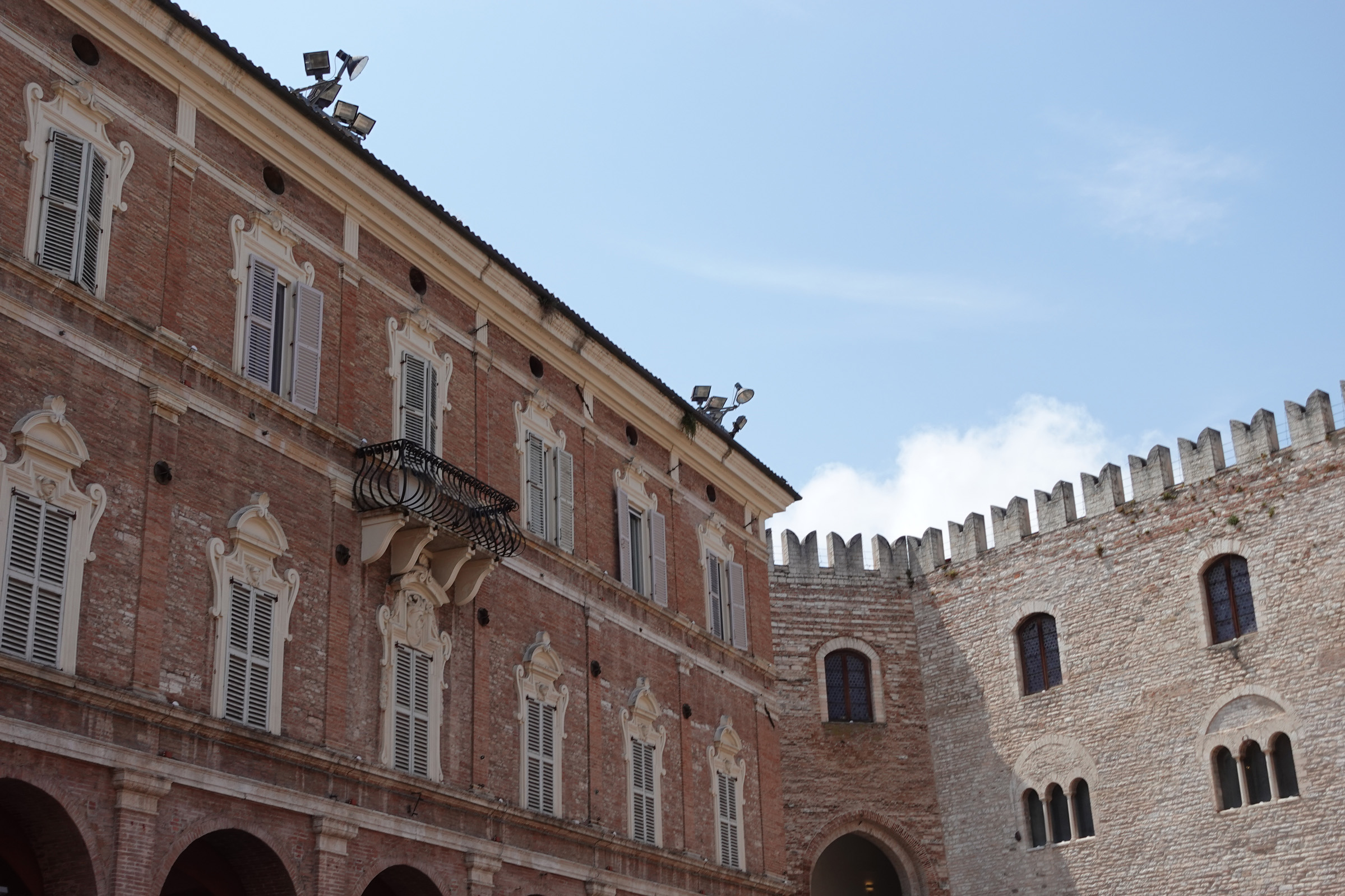 Fabriano piazza Marche Italianista Carolina Kromann